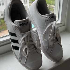 Adidas comfy sneakers